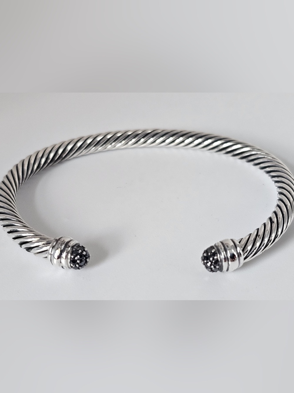 Classic cable black pavè diamonds domes,
